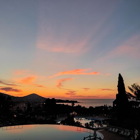 Cozy Apartment In Agay With Stunning Views Saint-Raphael  Bagian luar foto
