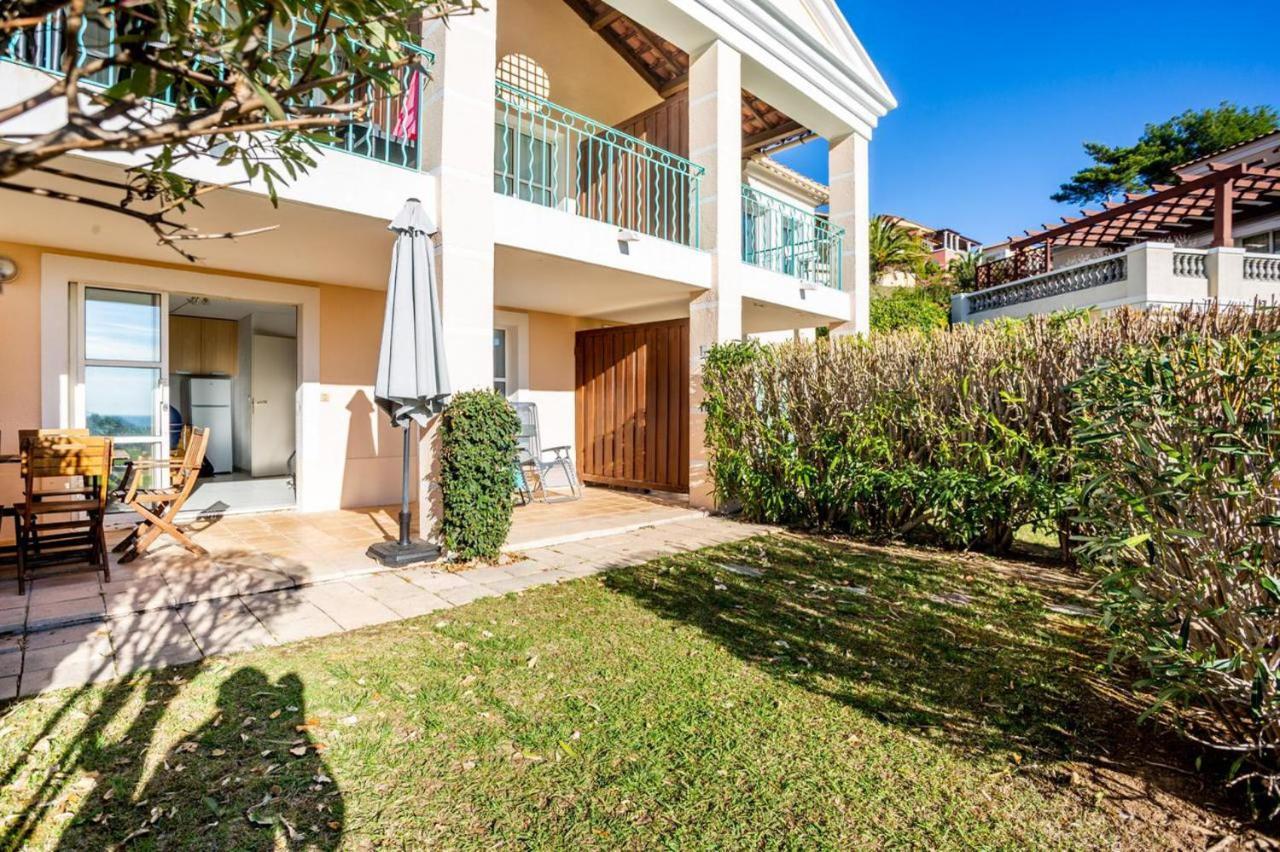 Cozy Apartment In Agay With Stunning Views Saint-Raphael  Bagian luar foto