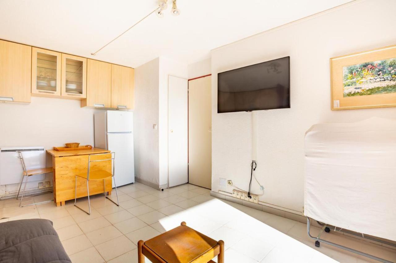 Cozy Apartment In Agay With Stunning Views Saint-Raphael  Bagian luar foto